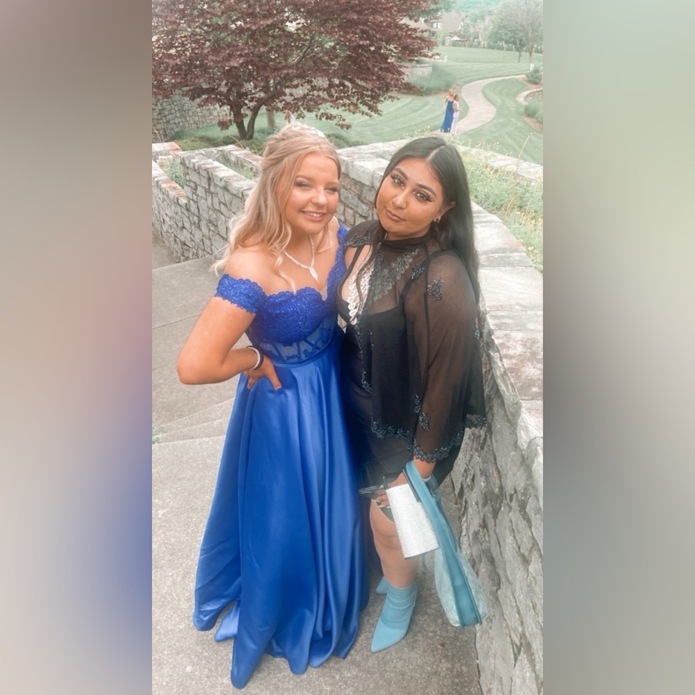 Size 6-8 Royal Blue Prom dress